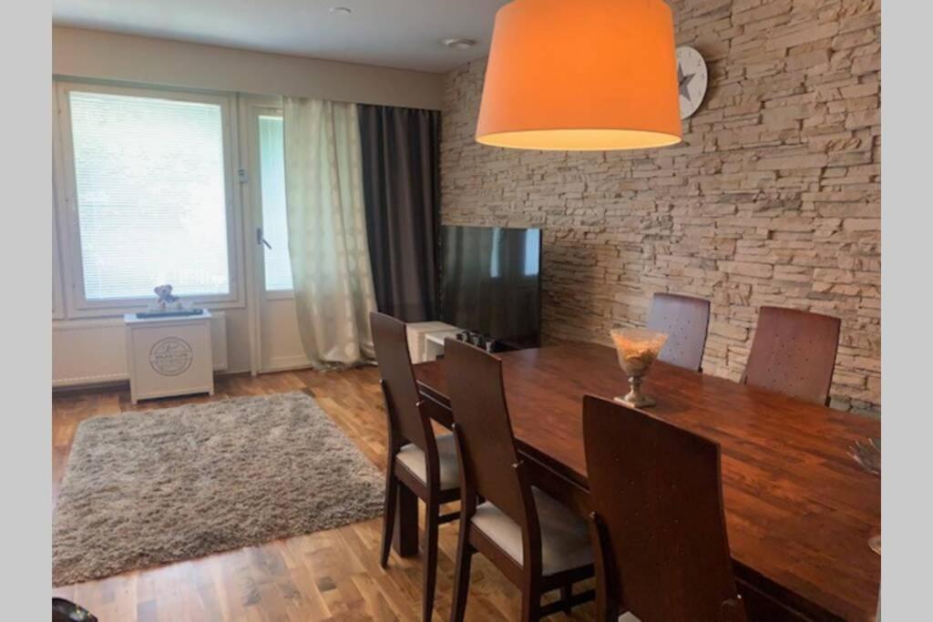 반타 Luxus House With Sauna Nearby Airport 아파트 외부 사진