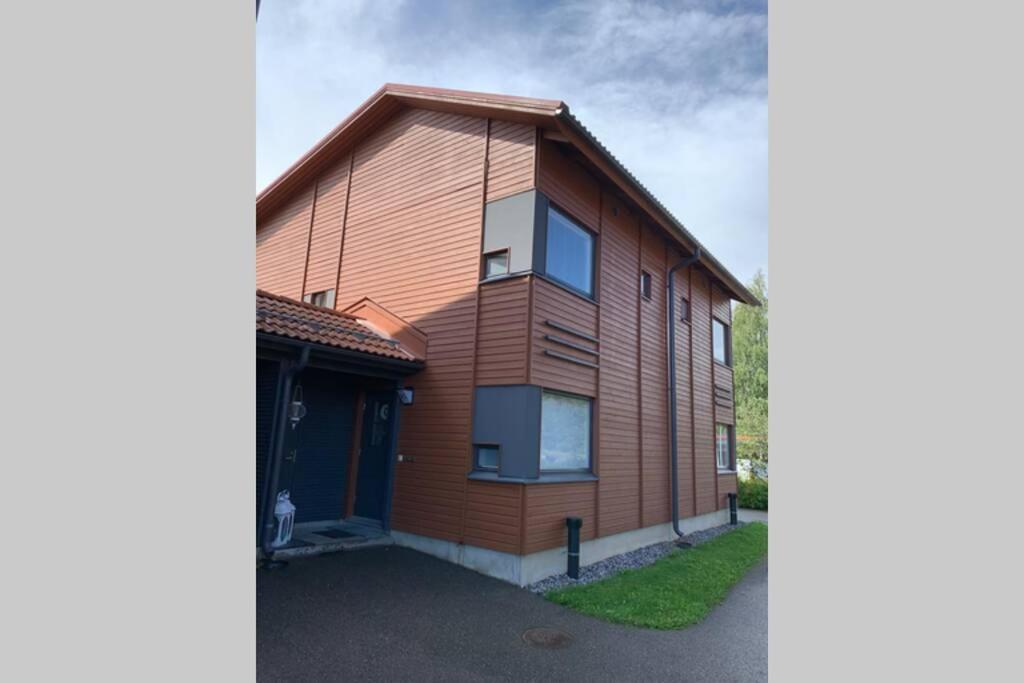 반타 Luxus House With Sauna Nearby Airport 아파트 외부 사진
