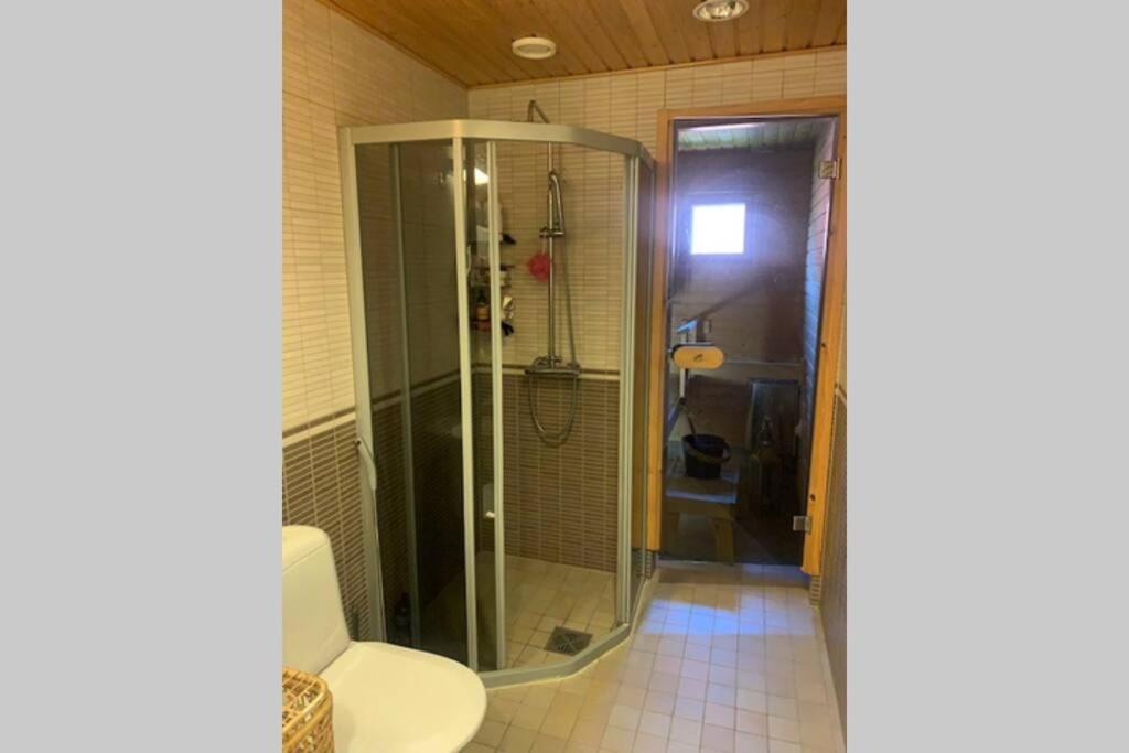 반타 Luxus House With Sauna Nearby Airport 아파트 외부 사진