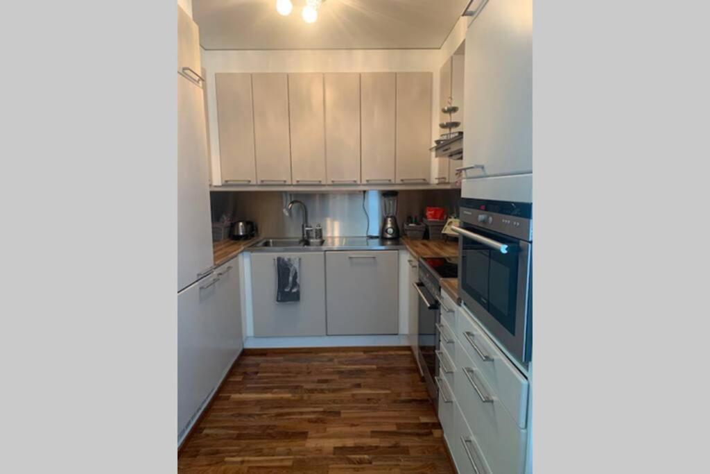 반타 Luxus House With Sauna Nearby Airport 아파트 외부 사진